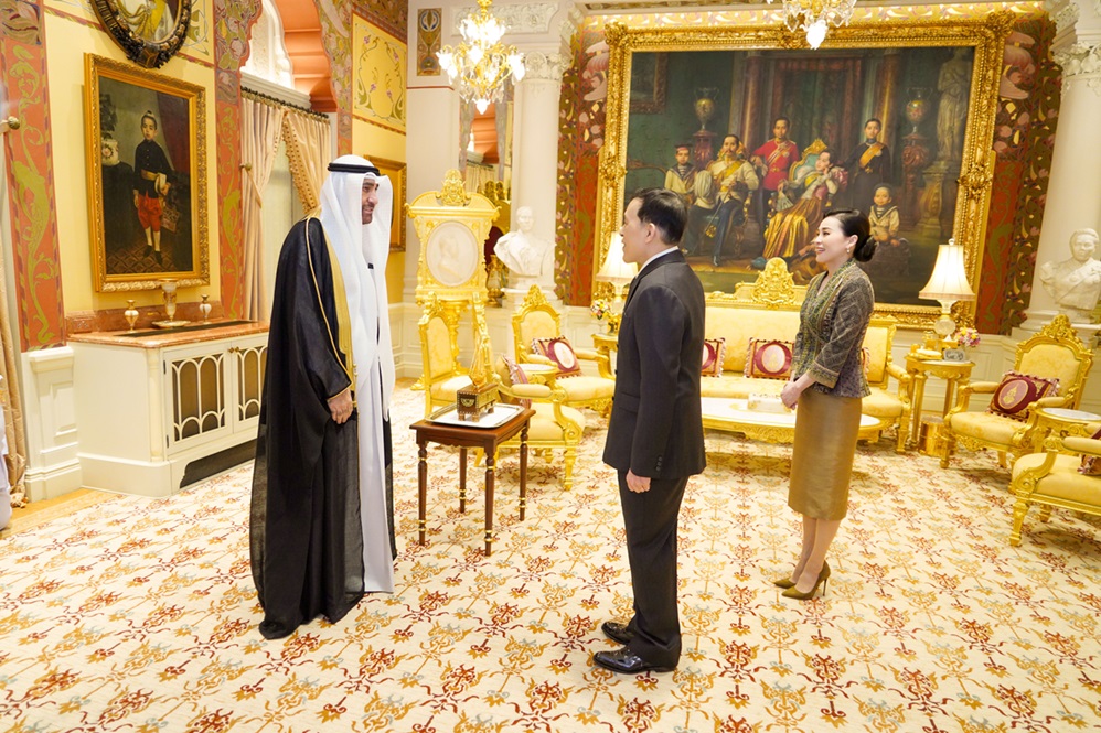 ในหลวงและพระราชินีพระราชทานพระบรมราชวโรกาสให้เอกอัครราชทูตรัฐคูเวตเข้าเฝ้าฯ