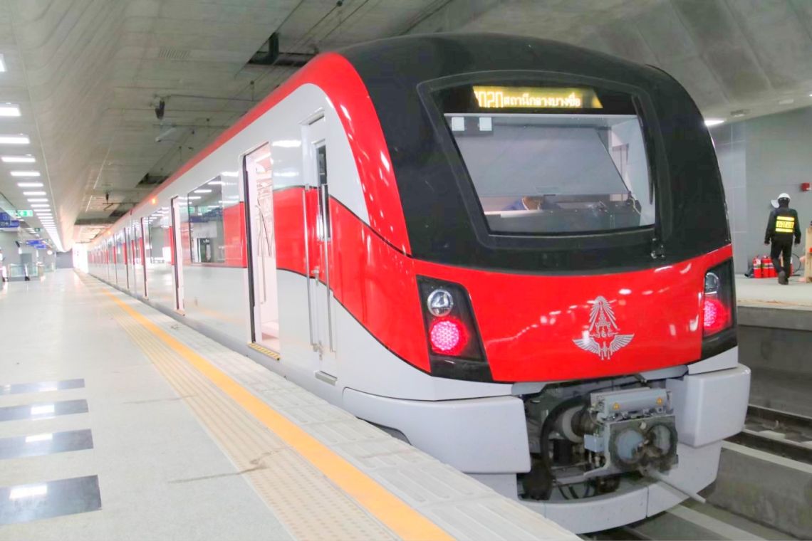 ดีเดย์ 15 ส.ค.นี้ รถไฟสายสีแดงเปิดเร็วขึ้นตั้งแต่ตี 5-เพิ่มความถี่เหลือ 10 นาที รองรับเดินทางเชื่อมต่อสนามบินดอนเมือง