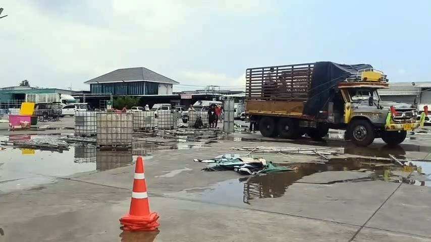 ตร.เร่งสอบพายุถล่มวันไหลสระบุรี ซุ้มป้ายพัง ดับ 1 ผู้จัดยันรับผิดชอบ