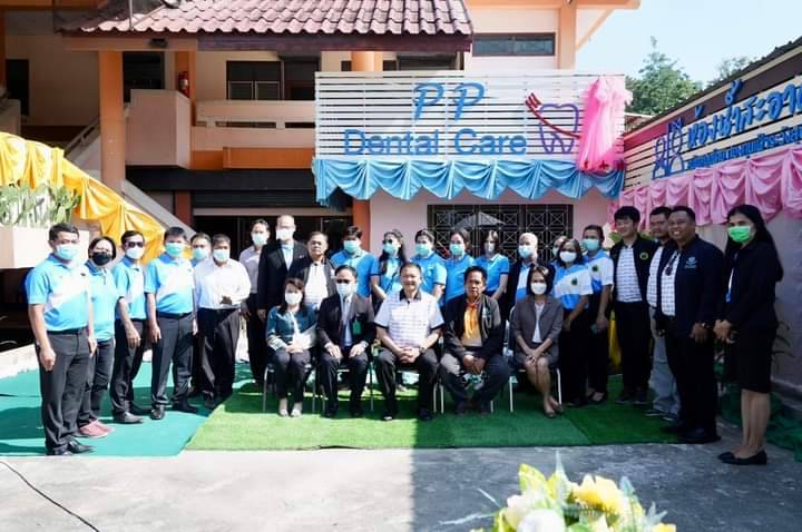 นายก อบจ.เพชรบูรณ์ เปิดคลินิกทันตกรรมและรับมอบยูนิตทันตกรรม