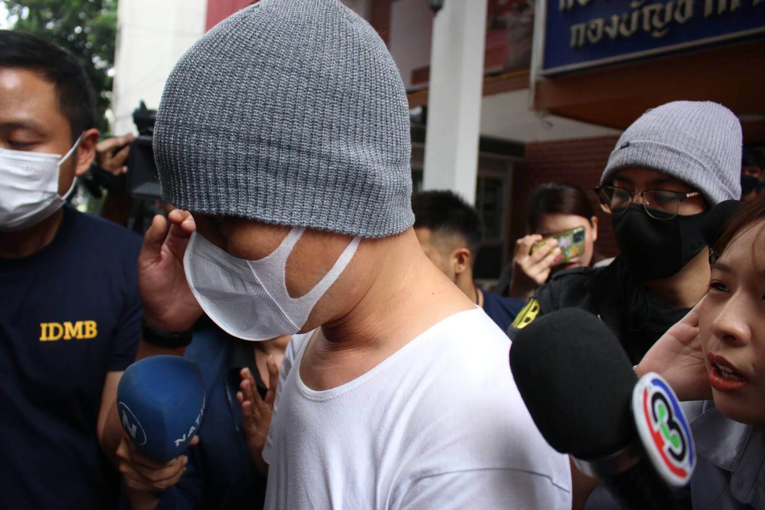 "ผู้การจ๋อ" เผย 2 มือผสมเหล้าเถื่อนคิดสูตรขึ้นเอง พร้อมปัดไม่มีส่วนเกี่ยวข้องในคดี
