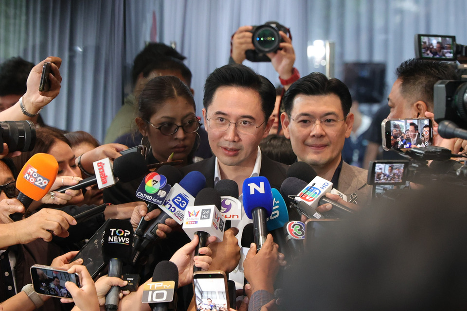 "ยศชนัน" ขอบคุณทุกคะแนนเลือก "พรรคเพื่อไทย" พร้อมทำงานหากได้จัดตั้งรัฐบาล-ไม่ได้ยืนยันอยู่ข้างปชช.
