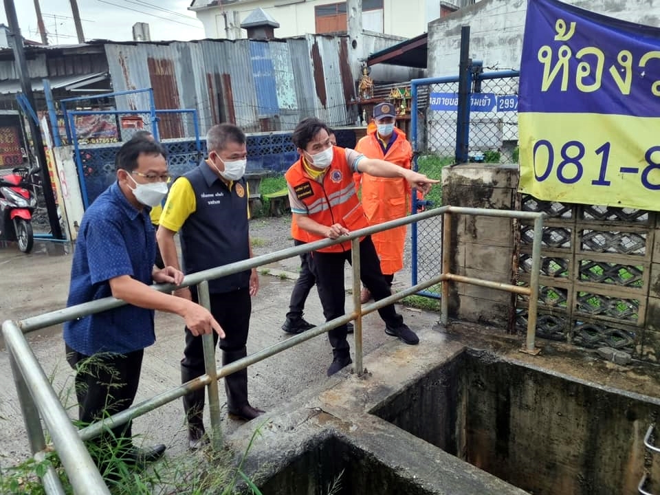ชป.10 รุดติดตามสถานการณ์น้ำพื้นที่เสี่ยงน้ำท่วมสามแยกนิคมสร้างตนเอง