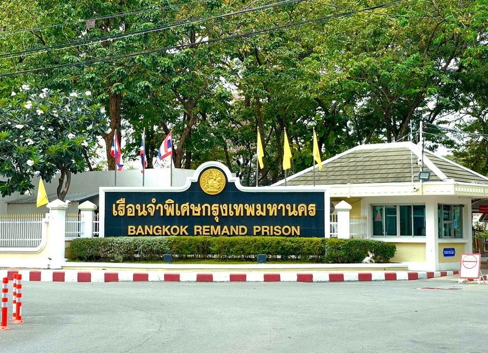 สกู๊ปอาชญากรรม : แฉเบื้องลึก "คุก VIP" ปม "นักโทษจีนเทา" กินหรูอยู่สบาย พา "นางแบบสาว" เสพสุขในห้องลับ