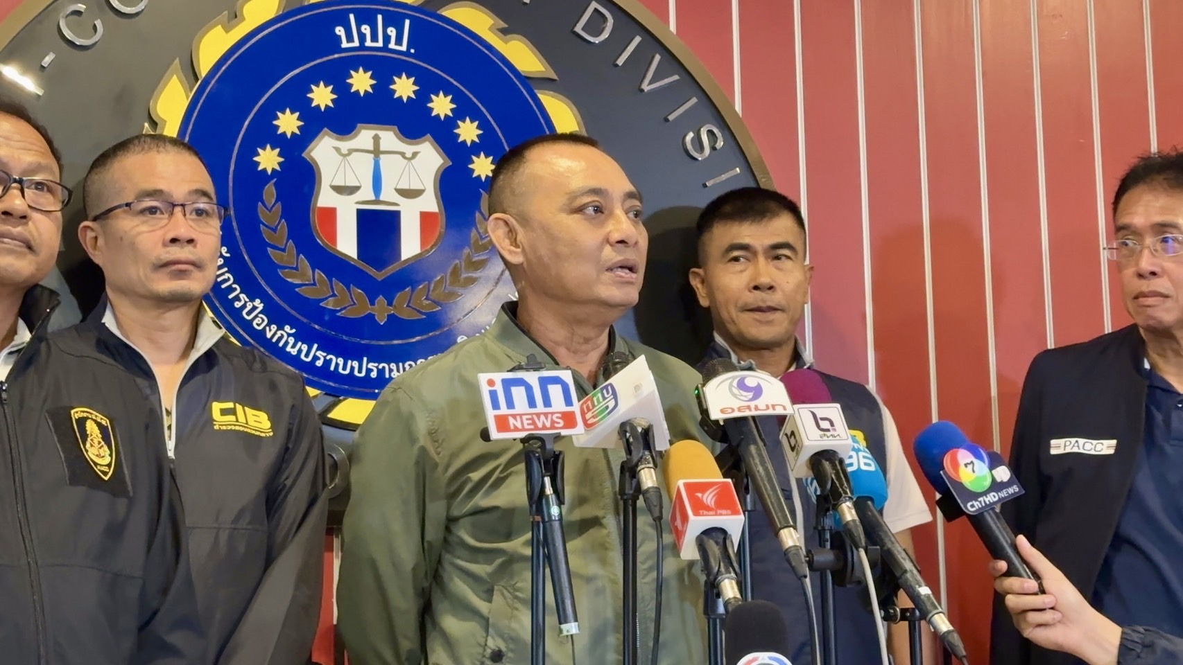 บิ๊กเต่าเผย'บก.ปปป'บุกรวบผู้อำนวยการกองช่างฯย่านบางบัวทองเรียกรับเงินค่าออกใบอนุญาตก่อสร้าง