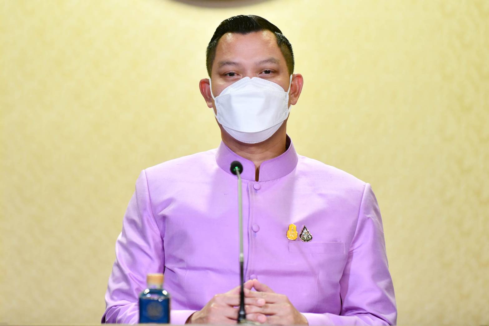 "โฆษกรบ." เผยนายกฯฝากเตือนปชช.การ์ดอย่าตกยึดหลักดูแลตัวเอง คุมเข้มไม่ให้เกิดคลัสเตอร์ใหม่