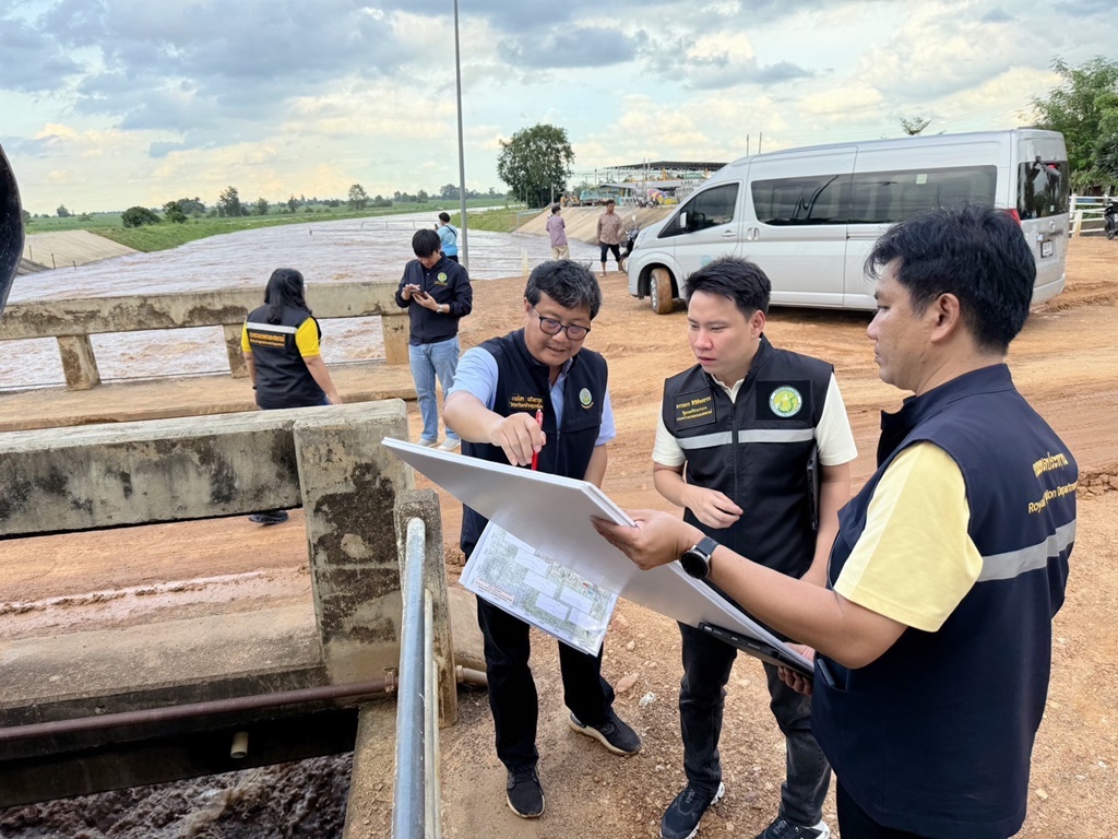 จับตาน้ำท่วม! "รมว.ธรรมนัส" มอบ "รมช.อรรถกร" ปักหลักสุโขทัย ติดตามสถานการณ์น้ำอย่างใกล้ชิด