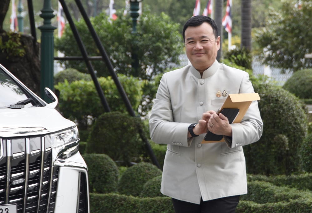 "สรวงศ์" เร่งเจรจาต่อสัญญา "โมโตจีพี" ปัดไม่เกี่ยว "คนใหญ่บุรีรัมย์" บอกต้องขอบคุณด้วยซ้ำดึงเข้ามาสร้างประโยชน์ให้ไทย 