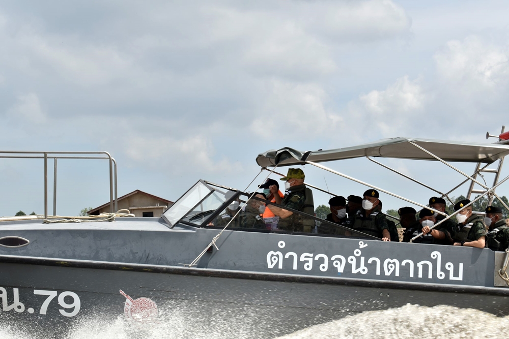 "บิ๊กบี้" ติดตามความคืบหน้าสร้างรั้วอีเล็กทรอนิกส์ สกัดภัยแทรกซ้อน-โอไมครอนระบาด