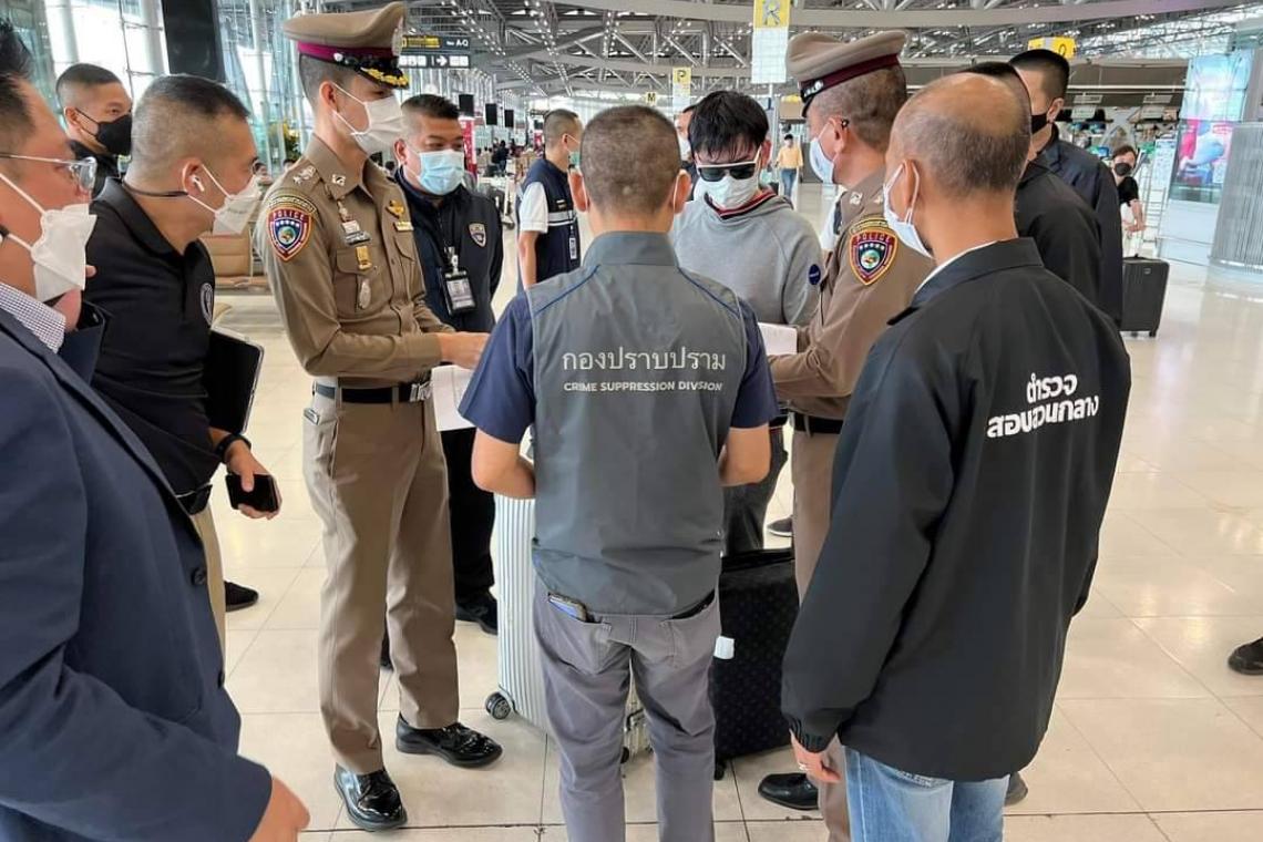 ตร.รวบเจ้าของ“ดารุมะซูชิ”คาสนามบิน