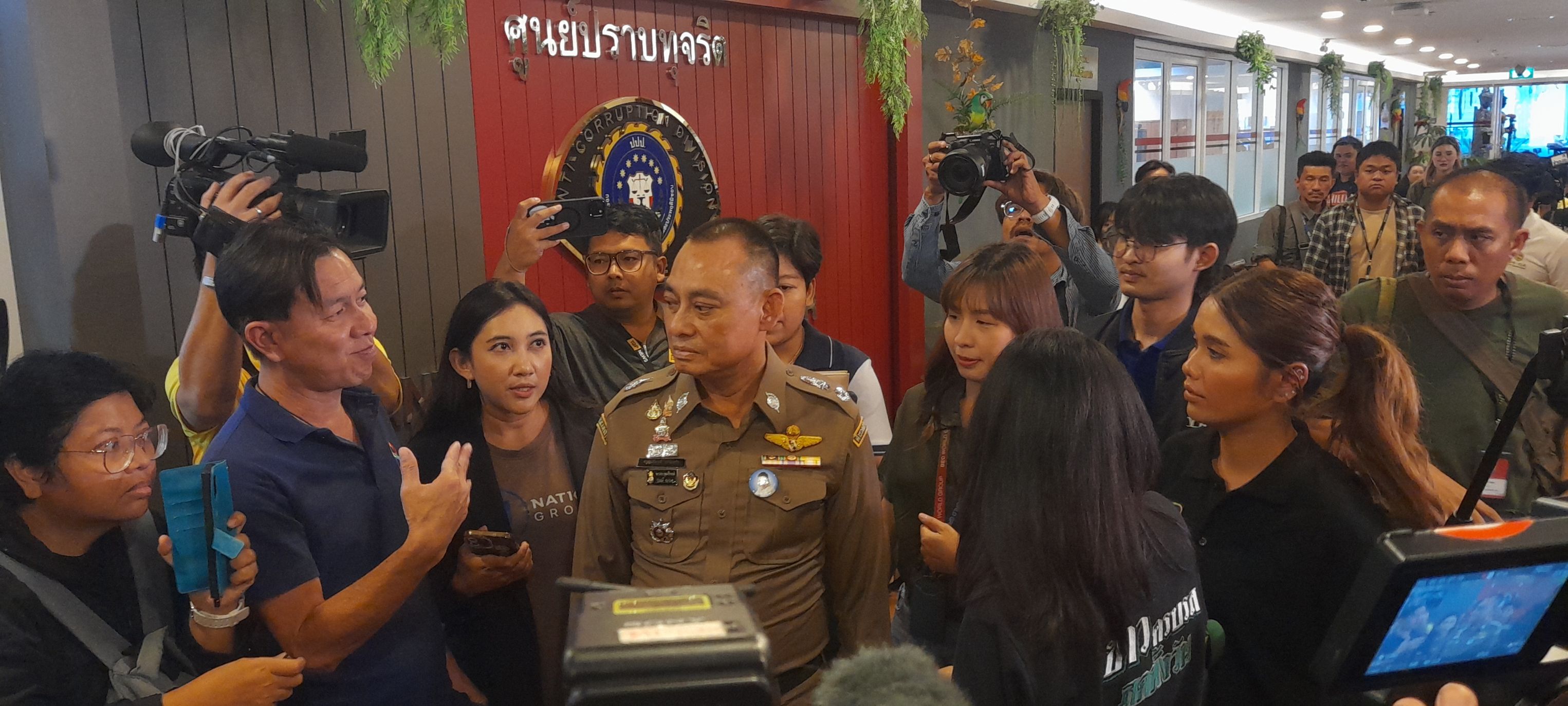 เทวดาอาจตกสวรรค์ ”บิ๊กเต่า“ ยัน 3 คลิปเสียงของจริง เตือน “พระเอก-นางเอก” ระวังเป็นผู้ร้าย