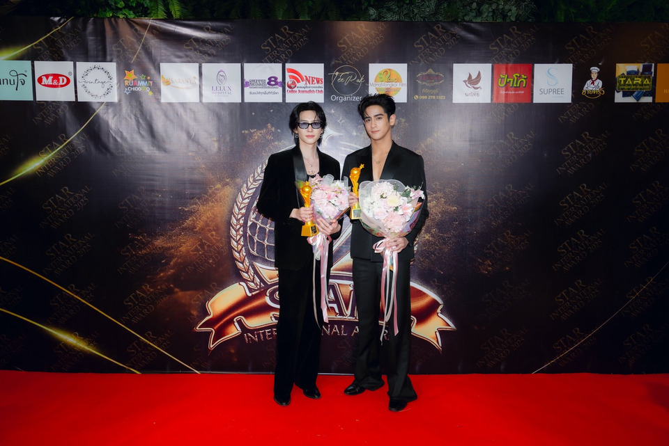 CHANGE2561 !! คว้า 2 รางวัลแห่งการประสบความสำเร็จ "นัท ศุภณัฐ" คว้ารางวัล “นักแสดงซีรีส์วายยอดเยี่ยม”
