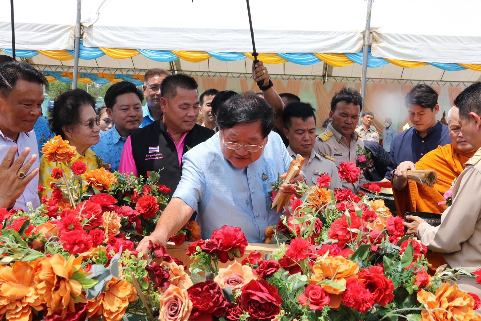 "ประภัตร" เป็นประธานวางศิลาฤกษ์ สนง.ทต.วังหว้า จ.สุพรรณบุรี