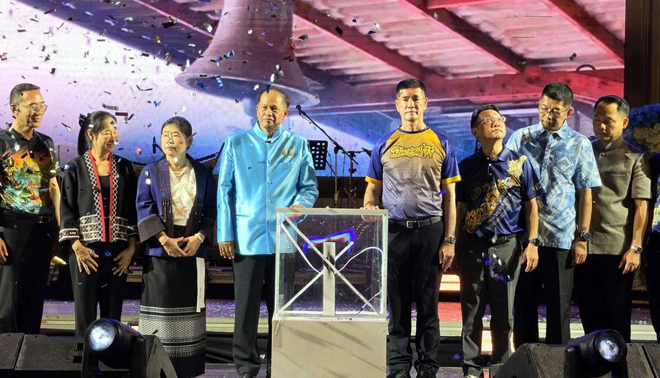 พ่อเมืองประจวบฯ เปิดงาน “ใต้ร่มพระบารมี ท่องเที่ยวศรีคีรีขันธ์” ชวนเที่ยวเมืองเก่าช่วงกรีนซีซั่น
