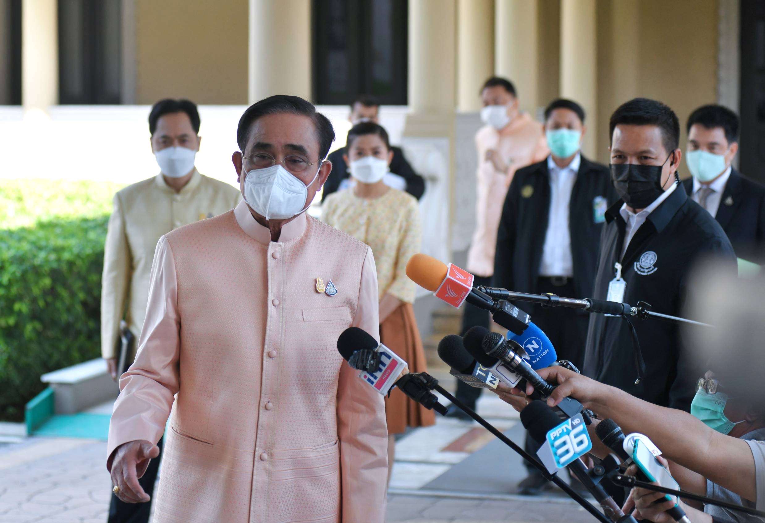 "นายกฯ"ขอปชช.ตั้งจิตอธิษฐานให้ "พระองค์ภา" ถวายกำลังพระทัย "ในหลวง-ราชินี" ยันยังไม่ได้ขอความร่วมมืองดงานรื่นเริง
