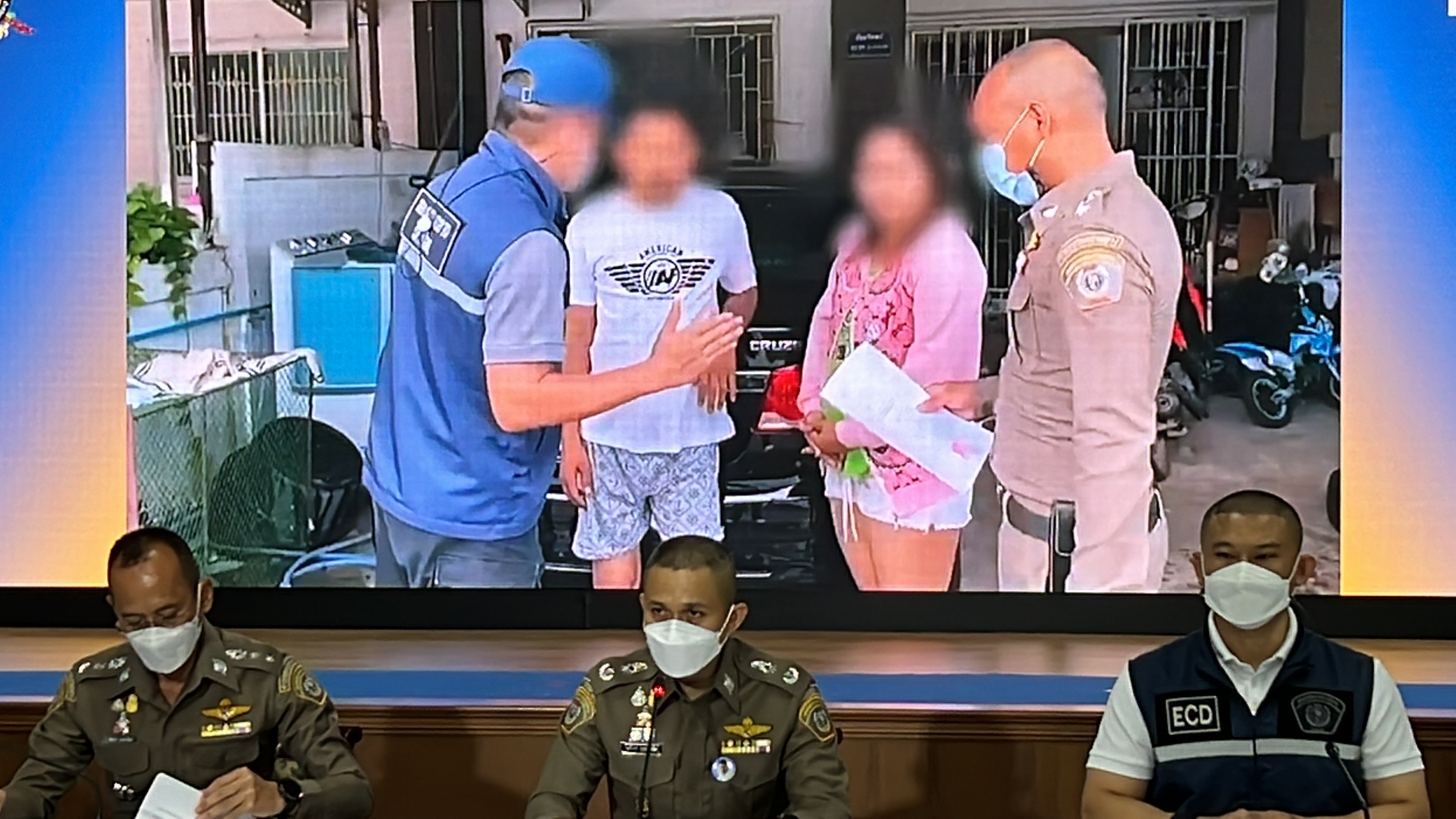 บช.ก.จับแก๊ง"เจ๊เล็ก-ใหญ่" ปล่อยเงินกู้ข่มขู่เรียกเก็บดอกเบี้ยโหด