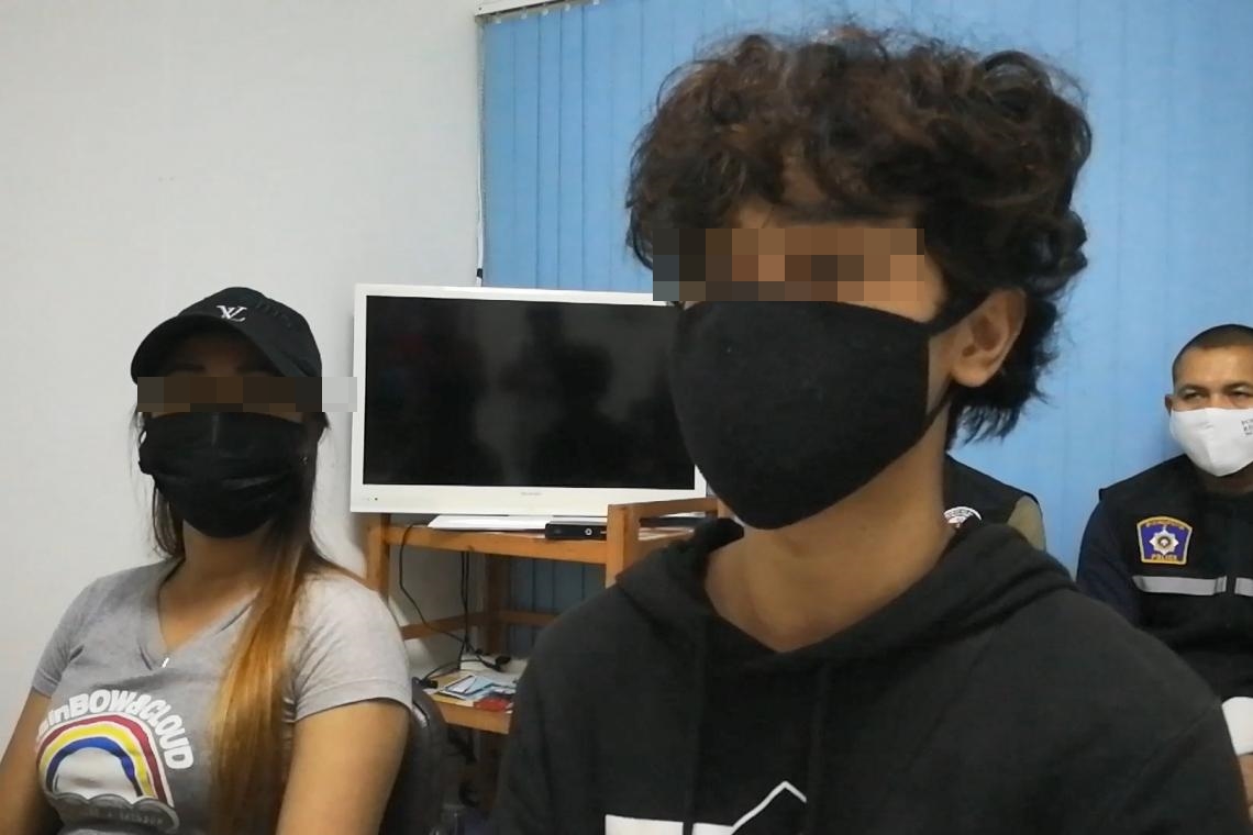 หัวใจแม่!ลูกสำนึกผิดเผยนาทีกระหน่ำแทงแม่สาหัส แต่แม่ไม่เพียงไม่โกรธ กลับช่วยให้ลูกหนีอีก