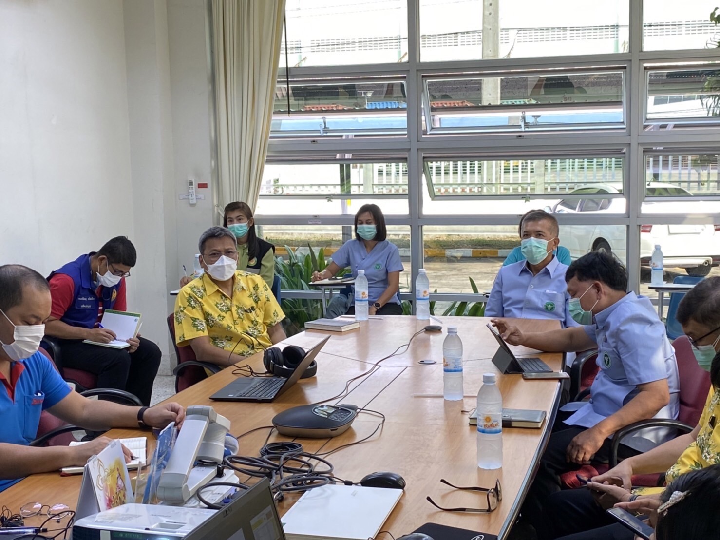 นพ.สสจ.ปราจีนบุรี ลงพื้นที่ตรวจโรงงานอุตสาหกรรมเน้นปฏิบัติตามมาตรการป้องกันการแพร่ระบาดของโรคโควิด19