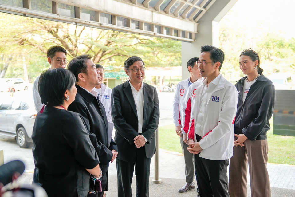 เพื่อไทยยกเครื่อง กทม.! ดันนโยบาย “50 เขต 50 โรงพยาบาล” จับมือรพ.สวนเบญจกิติฯ แก้วิกฤตเตียง ปลดล็อกวิกฤตสาธารณสุขเมืองหลวง