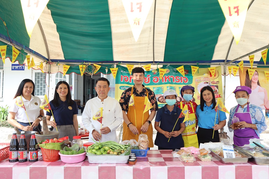 พาณิชย์ร้อยเอ็ดเปิดจุดจำหน่ายอาหารเจในเทศกาลกินเจอิ่มบุญราคาประหยัด
