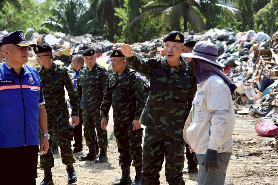 "ผบ.ทหารสูงสุด" สั่งจัดตั้ง "ศบภ.ทท.ส่วนหน้า" ทำภารกิจ ฟื้นฟู กอบกู้ "หาดใหญ่" ลั่น "ไม่จบ ไม่กลับ" 