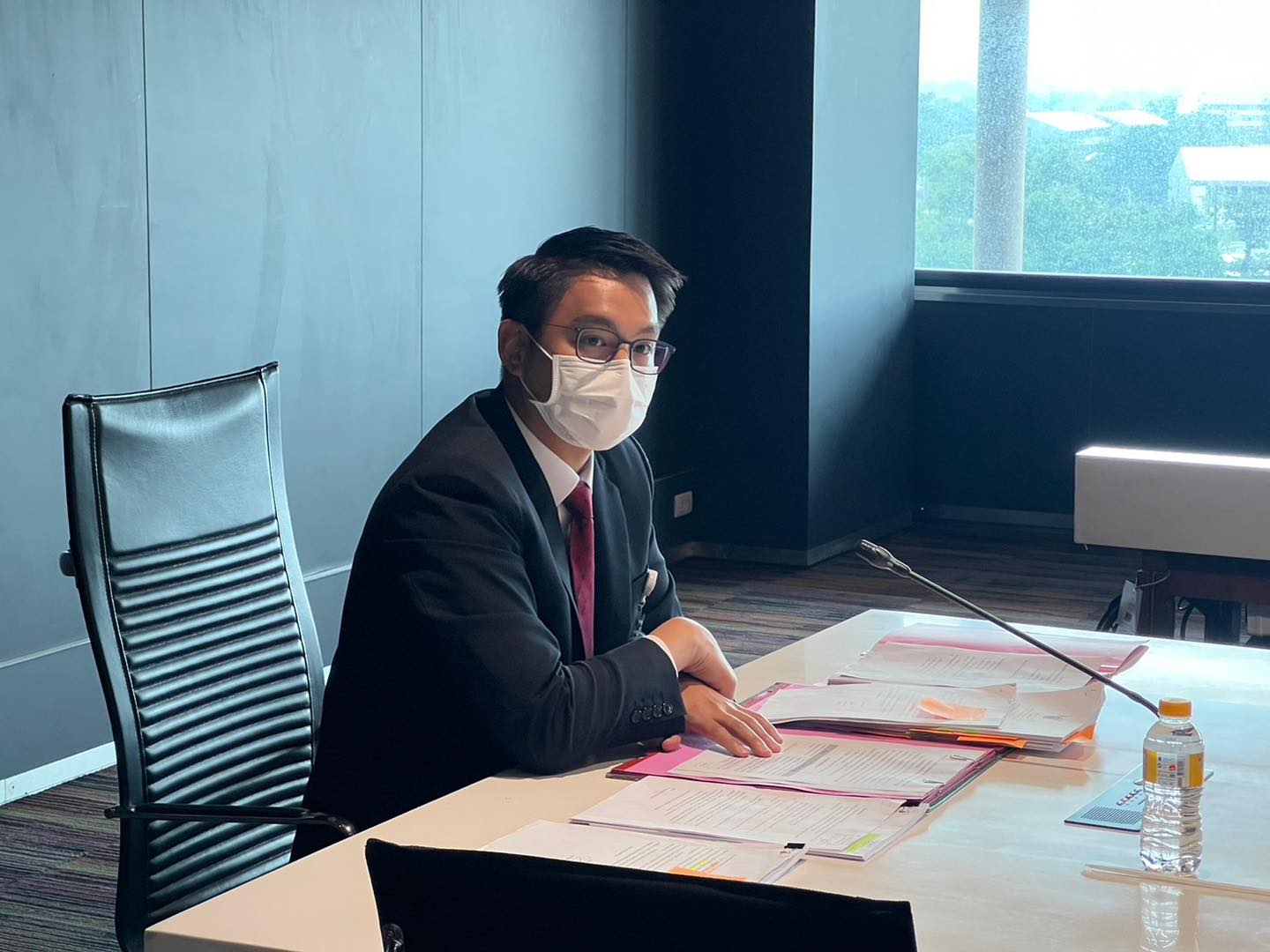 เลือดไหล! "ทนายบิลลี่" ยุติบทบาท "ส.ส.ก้าวไกล" จับตาเตรียมร่วมงานพรรคใหม่ 