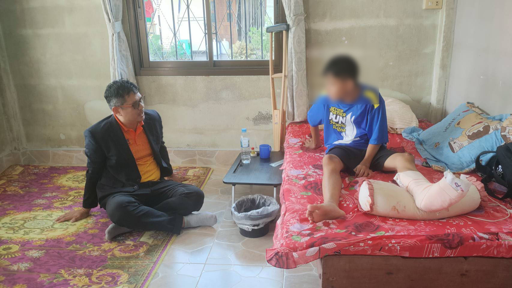สพป.ตรัง เขต 2 มอบเงิน “กองทุนการศึกษา 60 ปีครองราชย์” เพื่อช่วยเหลือนักเรียนจำนวน 2 ราย