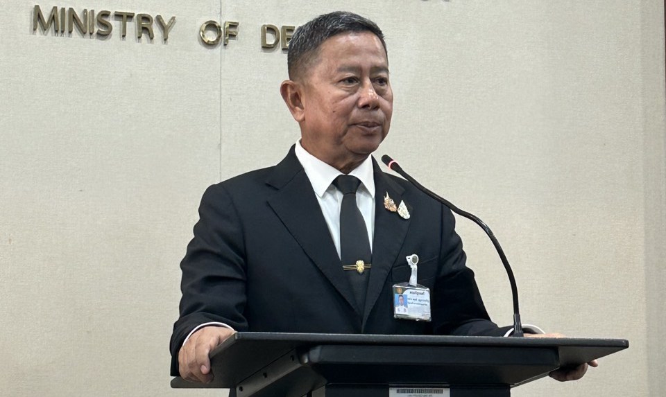 “บิ๊กดุลย์” เมินเขมร–จีนดีลอาวุธ! ลั่น “เรื่องของเขา” เชื่อไทยเดินเกมทูตเชิงรุก–นายกฯอนุทินเตรียมเยือนจีน 16–20 ก.ค.