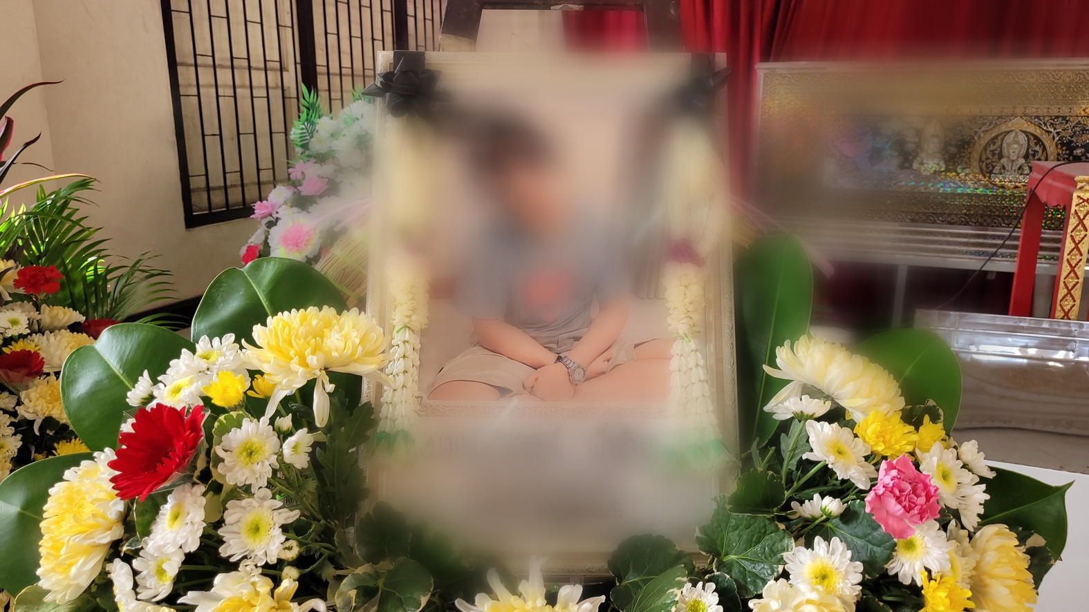คนงานชายโรงงานดังย่านบางปูโดนไอความร้อนจากเตาหลอมลวกตัวเสียชีวิต