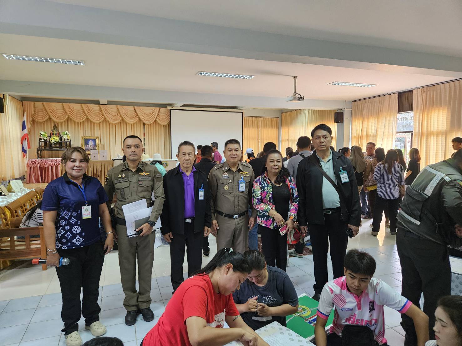 รองผู้การเมืองเพชร ตรวจเข้มการส่งมอบหีบบัตรเลือกตั้ง นายก อบจ.เพชรบุรี