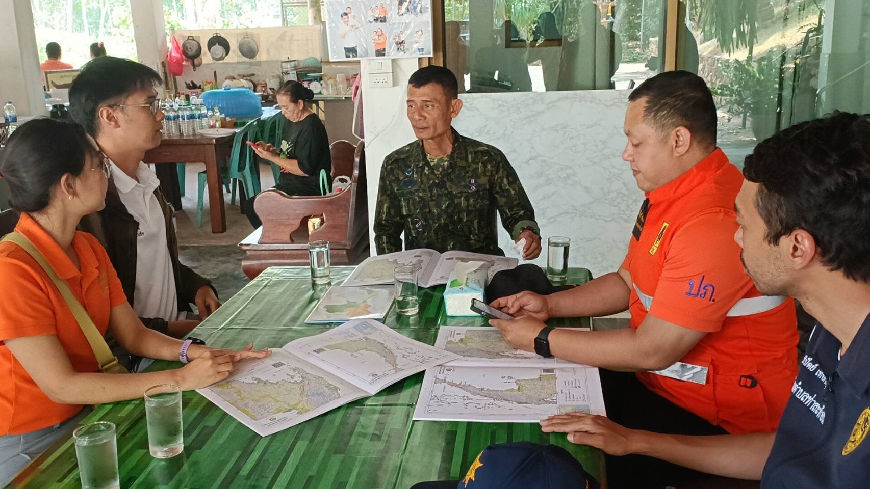 ผวจ.สุราษฎร์ฯ สั่งการ นอภ.พุนพิน เร่งตรวจสอบพื้นที่แผ่นดินไหว สร้างความมั่นใจให้ประชาชน