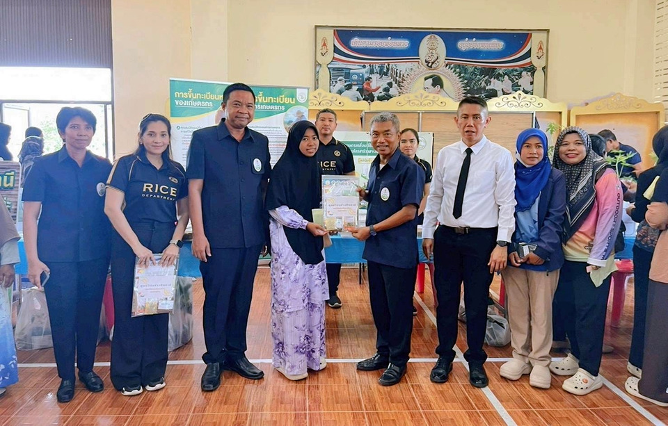 ศูนย์วิจัยข้าวปัตตานี ร่วมคลินิกเกษตรเคลื่อนที่ หนุนความรู้ชาวนาแก้โรค-แมลงศัตรูข้าว