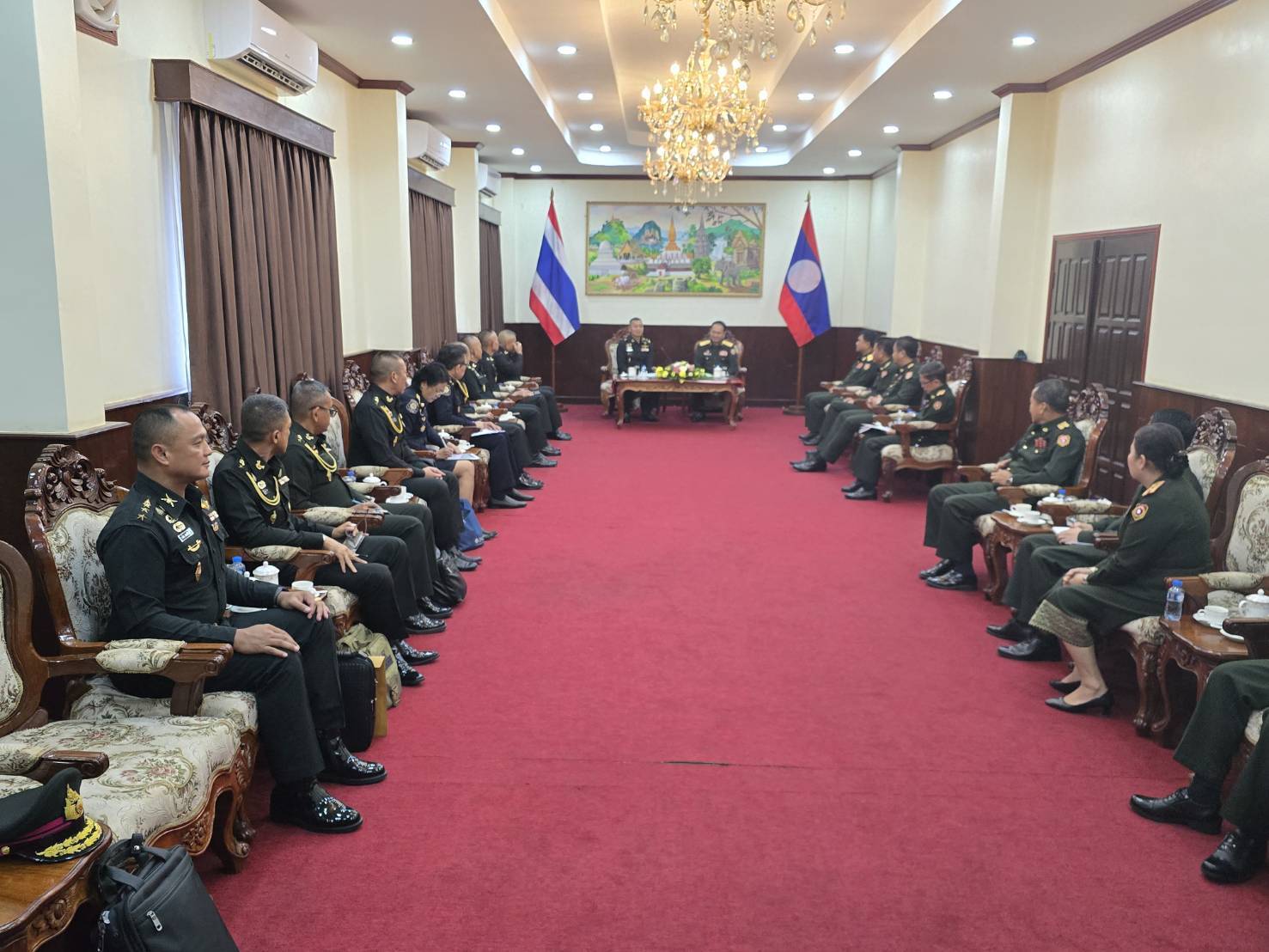 มทภ.2 เยือน"สปป.ลาว"กระชับความสัมพันธ์จับมือปราบยาเสพติดและปัญหาชายแดนเพื่อความสงบทั้งสองประเทศ