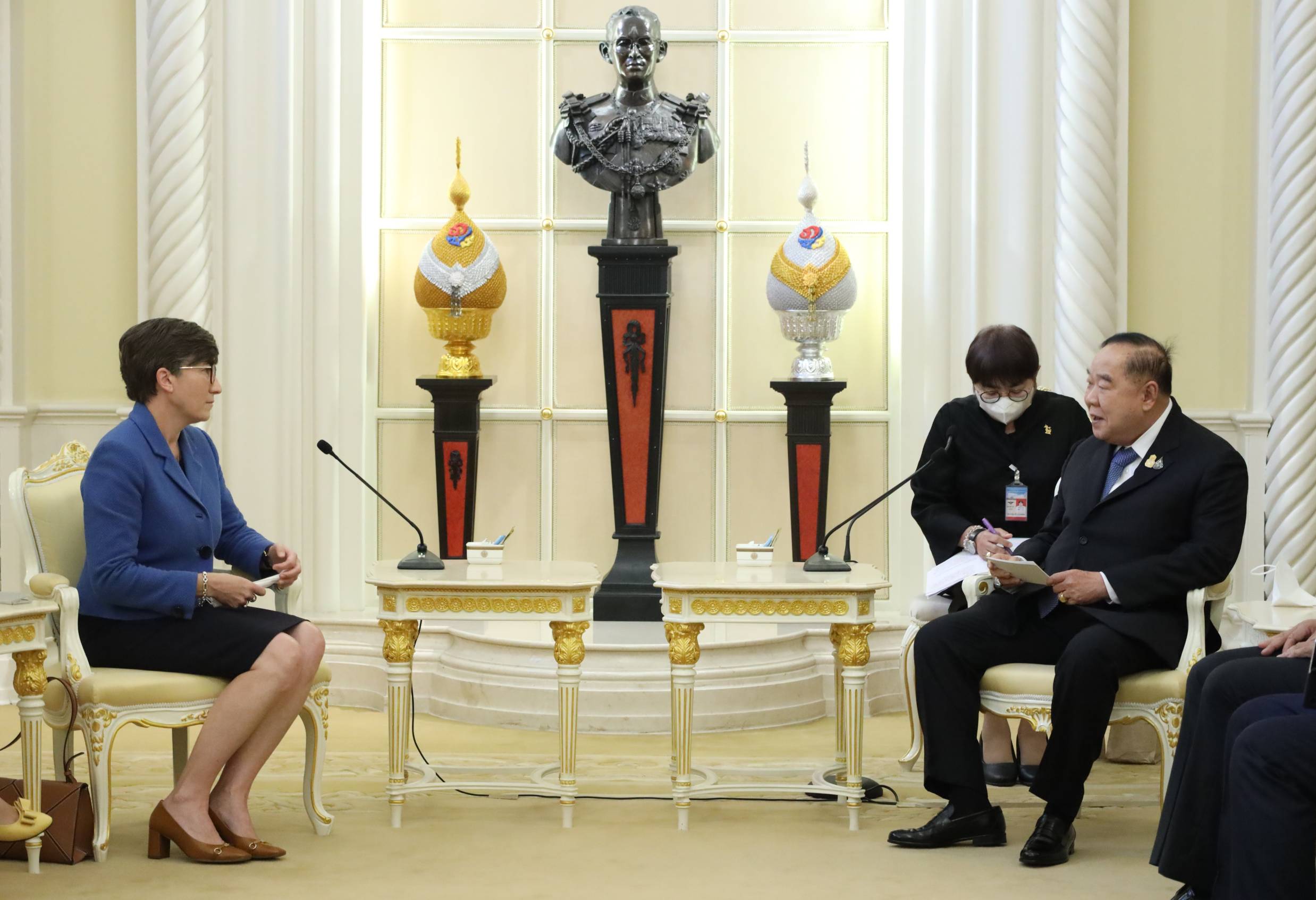"ประวิตร" หารือ ออท.ออสเตรเลีย ลงนามแผนปฏิบัติการหุ้นส่วนยุทธศาสตร์ - ตั้งศูนย์ต่อต้านค้ามนุษย์
