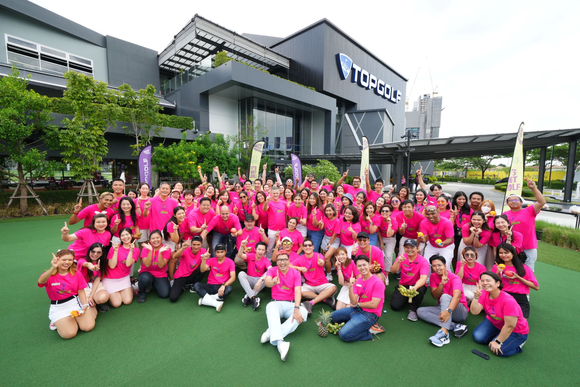 ท็อปกอล์ฟ เมกาซิตี้ แลนด์มาร์กความบันเทิงที่จุคนได้กว่า 2,000 คน ชูแนวคิดลดขยะเป็นศูนย์ มุ่งสู่อนาคตสีเขียวของทุกคน  