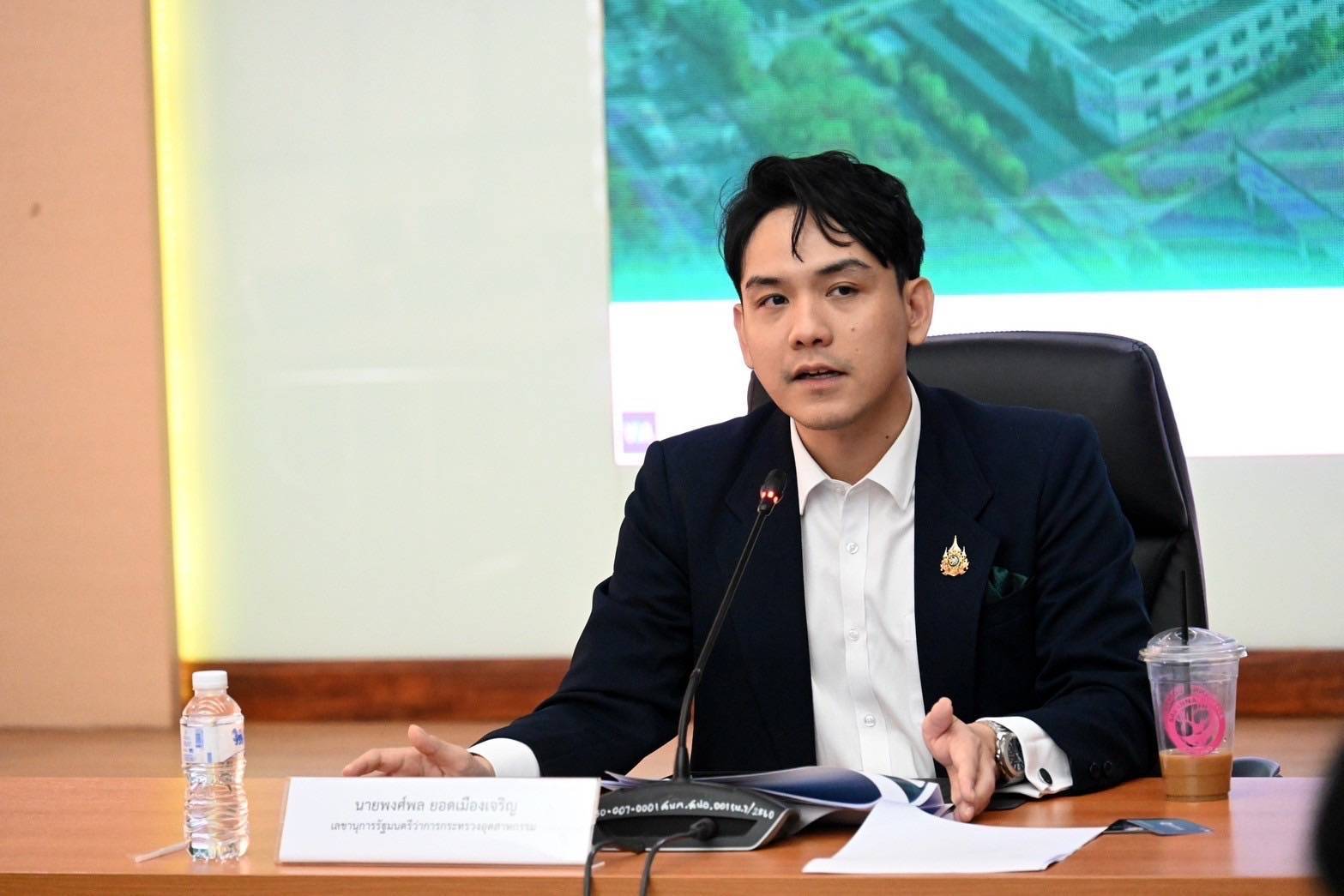 "แจ้งอุต แล้วจับสุดซอย" กระทรวงอุตฯ ปราบโรงงานกล่องโฟมเถื่อน แจ้งเบาะแสผ่านไลน์โดย ปชช.