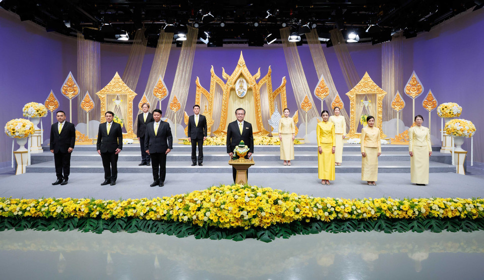 ทิพยประกันภัย ร่วมถวายพระพรชัยมงคล พระบาทสมเด็จพระปรเมนทรรามาธิบดีศรีสินทรมหาวชิราลงกรณ พระวชิรเกล้าเจ้าอยู่หัว