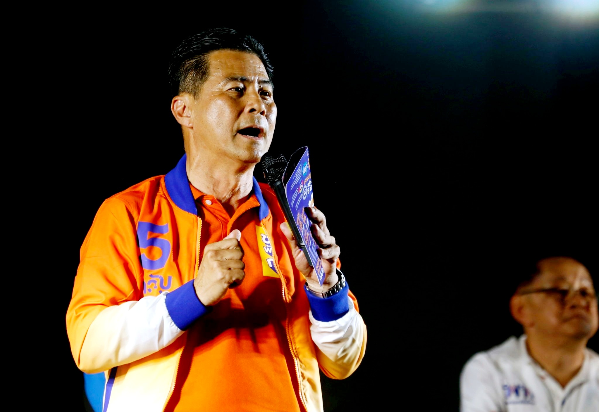 "เทวัญ" ชูสร้าง "โคราชโนมิกส์" ดันเศรษฐกิจยุคทองเมืองย่าโม สู้ศึกช้างชนช้างเลือกตั้ง 66 
