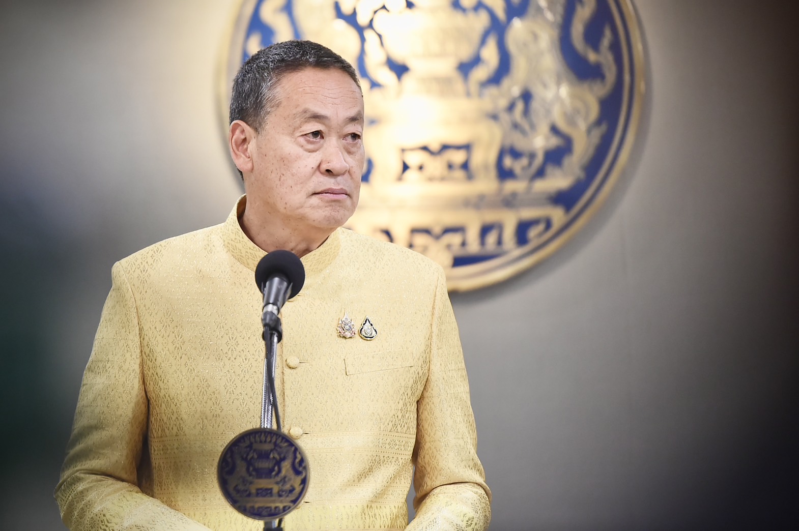 “นายกฯ” ไม่ตอบ ข่าวลือ “ยิ่งลักษณ์” ขอพระราชทานอภัยโทษ 