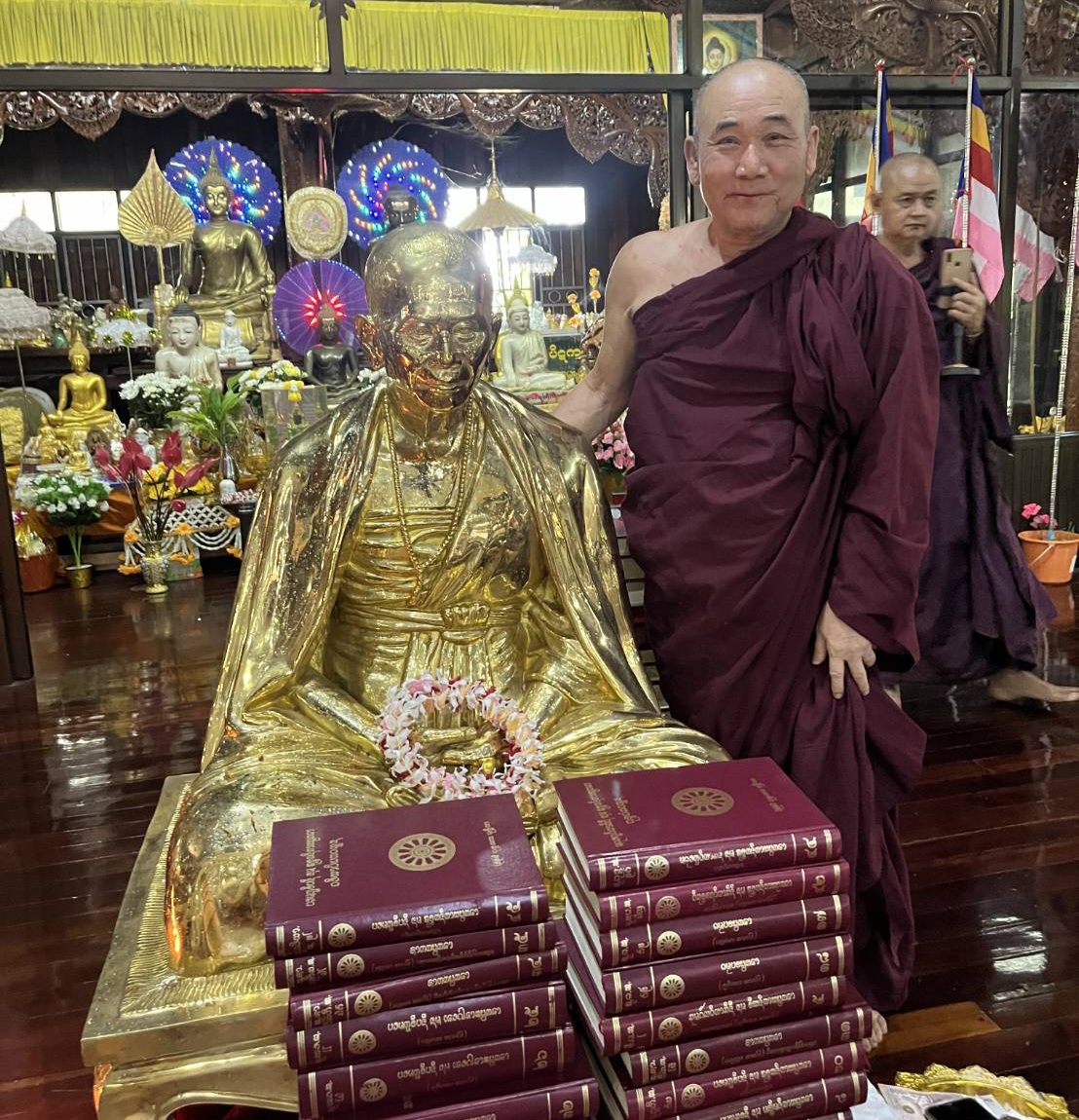 "คณะธรรมฑูตไทย" มอบ “องค์ครูบาเจ้าศรีวิชัย” ประดิษฐาน วัดธรรมเฮวุน เมียนมา เดินหน้าเสนอชื่อบุคคลสำคัญโลกยูเนสโก