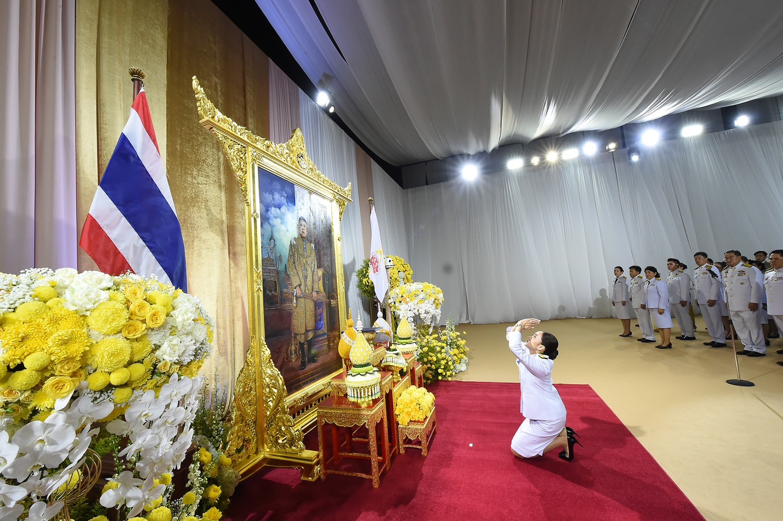 “แพทองธาร” รับพระบรมราชโองการโปรดเกล้าฯ ดำรงตำแหน่งนายกรัฐมนตรี