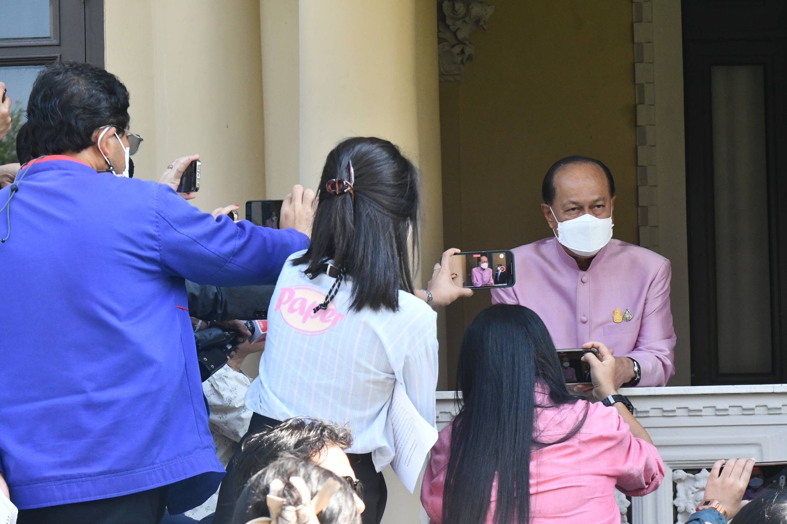 "มท.1" โยน แก้ PM2.5 เป็นอำนาจ "ผวจ.-ผู้ว่าฯกทม."  บอกประกาศภัยพิบัติทำยาก เพราะไม่มีเกณฑ์วัด ปิดประตูเคอร์ฟิว