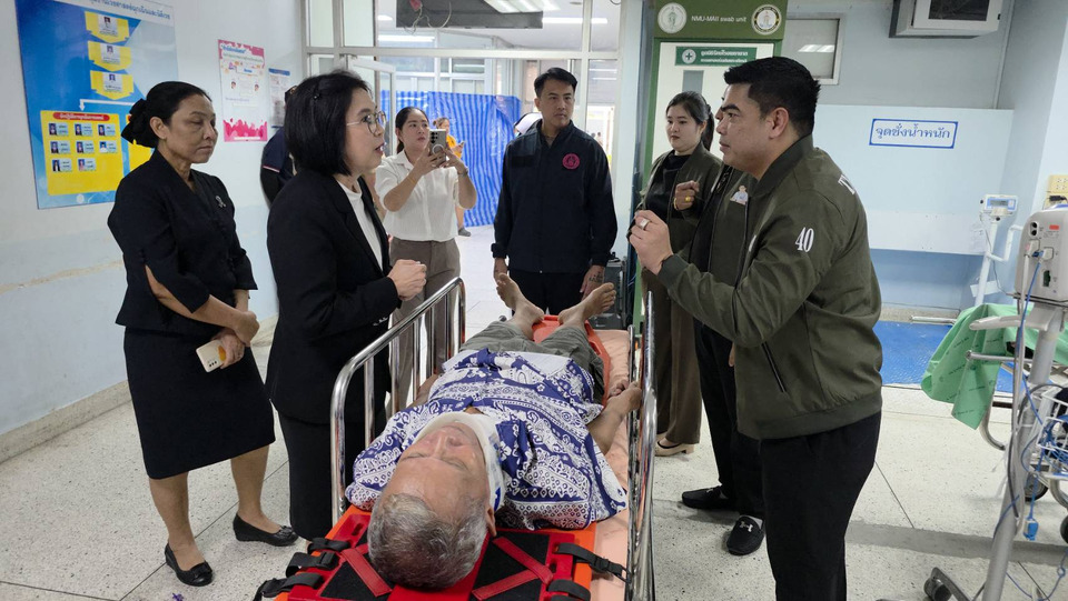 "ทีมธนกฤต" รุดช่วย! ช่างไฟตกตึกชั้น 4 พระราม 2 กลายเป็นผู้ป่วยติดเตียง นายจ้างทิ้งเงินพันห้าแล้วหายหน้า 