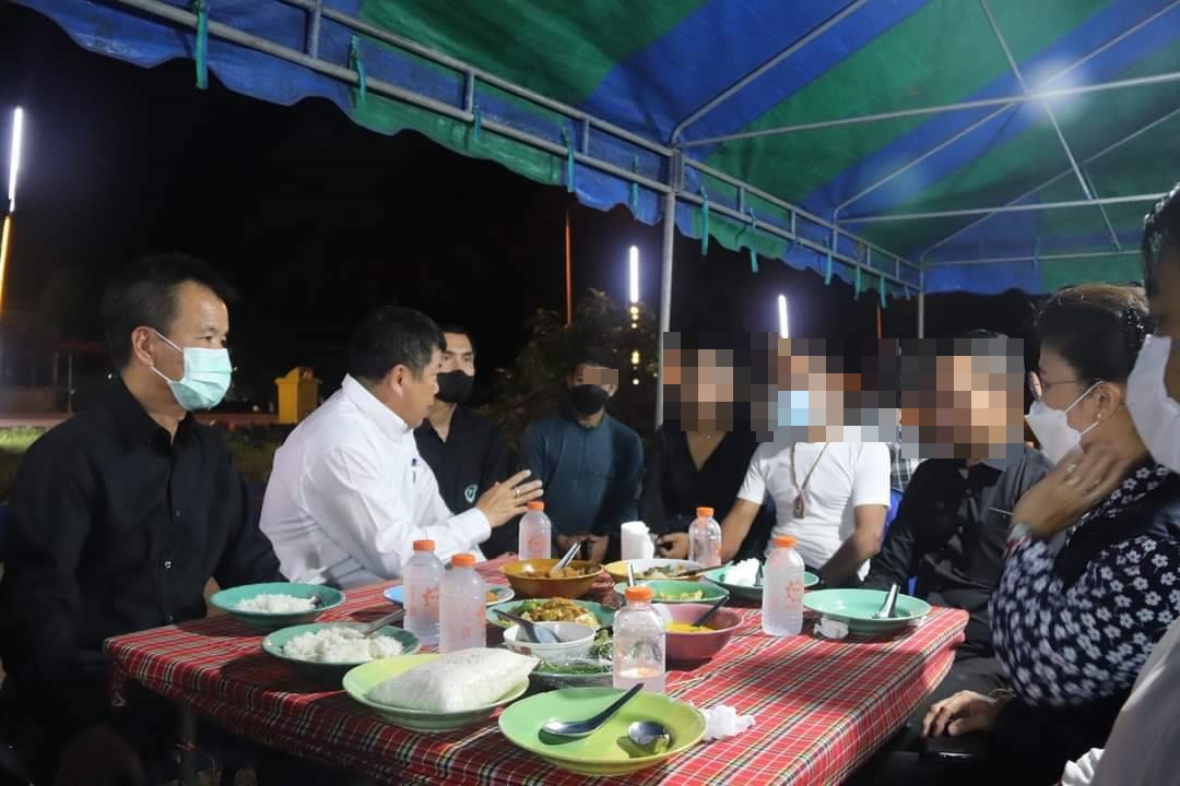 ผู้อำนวยการรพ.ขอโทษครอบครัวผู้เสียชีวิตเหตุขาดแพทย์มาวินิจฉัยจนสิ้นใจคารถเข็น
