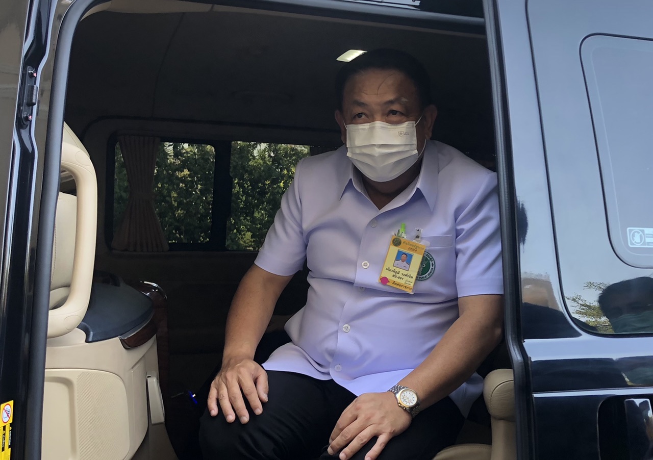 “ปลัดสธ.-อธิบดีควบคุมโรค” พบนายกฯ รายงานยอดติดเชื้อกทม. ย้ำ ปชช. การ์ดไม่ตกช่วงผ่อนคลายสถานการณ์