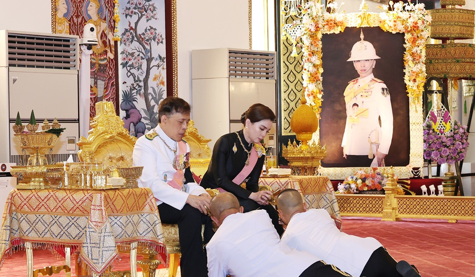 'ในหลวง-พระราชินี' ทรงบำเพ็ญพระราชกุศลปัญญาสมวาร 50 วัน 'เจ้าฟ้าพัชรกิติยาภาฯ'