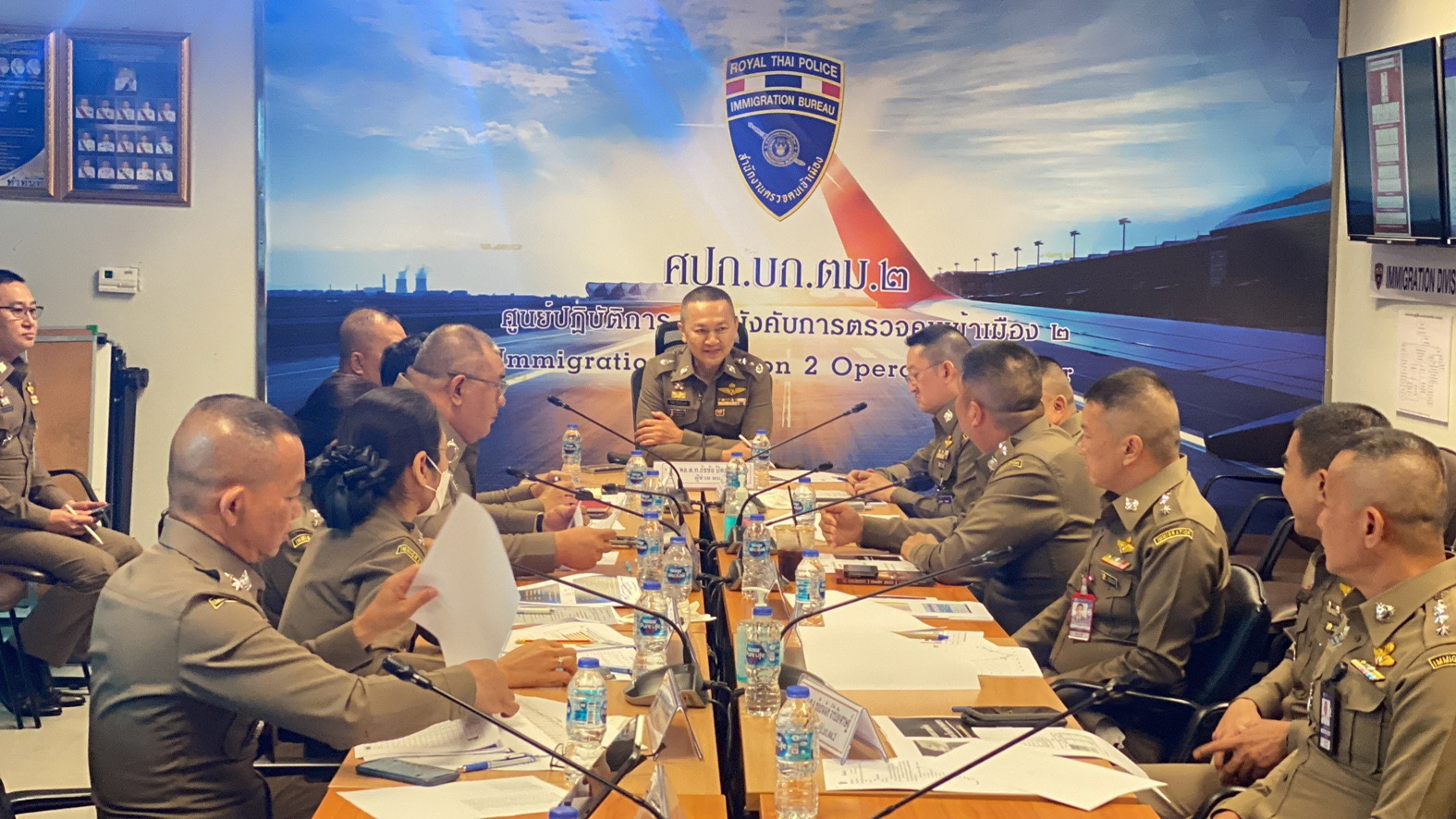 ผู้ช่วย ผบ.ตร. เรียกประชุม ตม.สุวรรณภูมิ เตรียมพร้อมรับนักท่องเที่ยวจีน หลังรัฐบาลประกาศฟรีวีซ่า