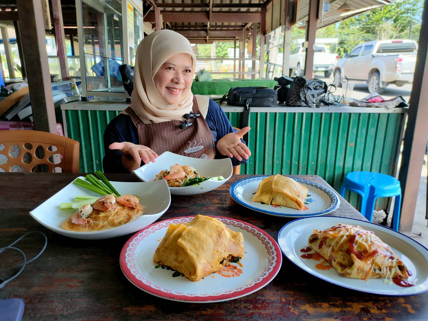 ร้านข้าวห่อไข่ไก่กะเพราในสตูลขายสวนกระแสอัดโปรตีนจุกๆเพิ่มไข่ 2 ฟองราคามิตรภาพดึงลูกค้า