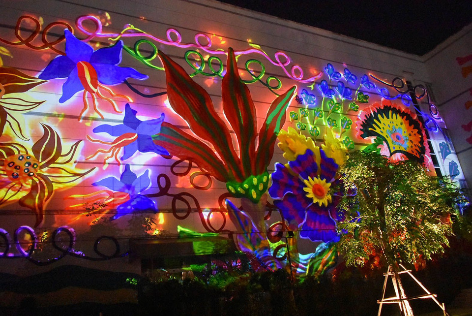 รร.อินเตอร์คอนฯ ร่วมกับบลูพอร์ต ชวนเคานต์ดาวน์ 3D Mapping สวนพฤกษาภิรมย์