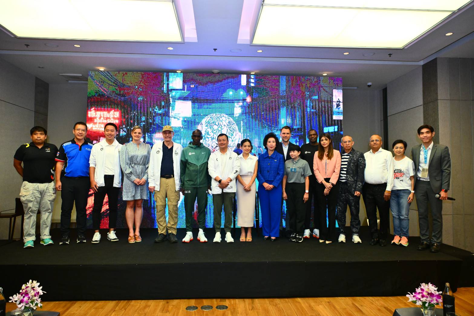 "เอเลียด คิปโชเก" สุดประทับใจ ร่วมงานวิ่ง "อะเมซิ่ง ไทยแลนด์ มาราธอน 2024"  เปิดตัวงาน "วิ่งซีรีส์ใหม่" ธีม RUNFEST Global Marathon Series เริ่มปีหน้า  